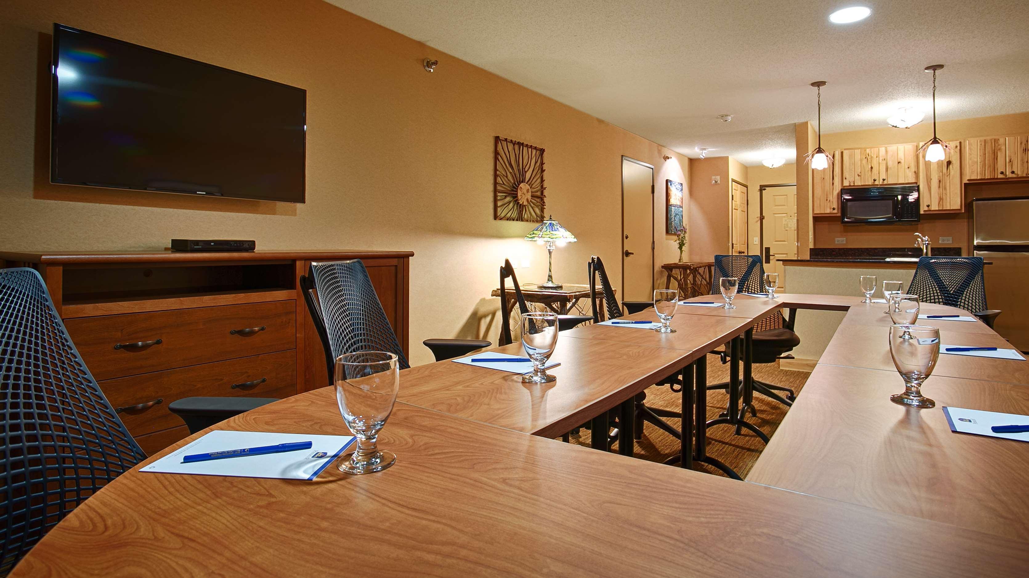 Best Western Premier The Lodge On Lake Detroit Detroit Lakes Exterior photo