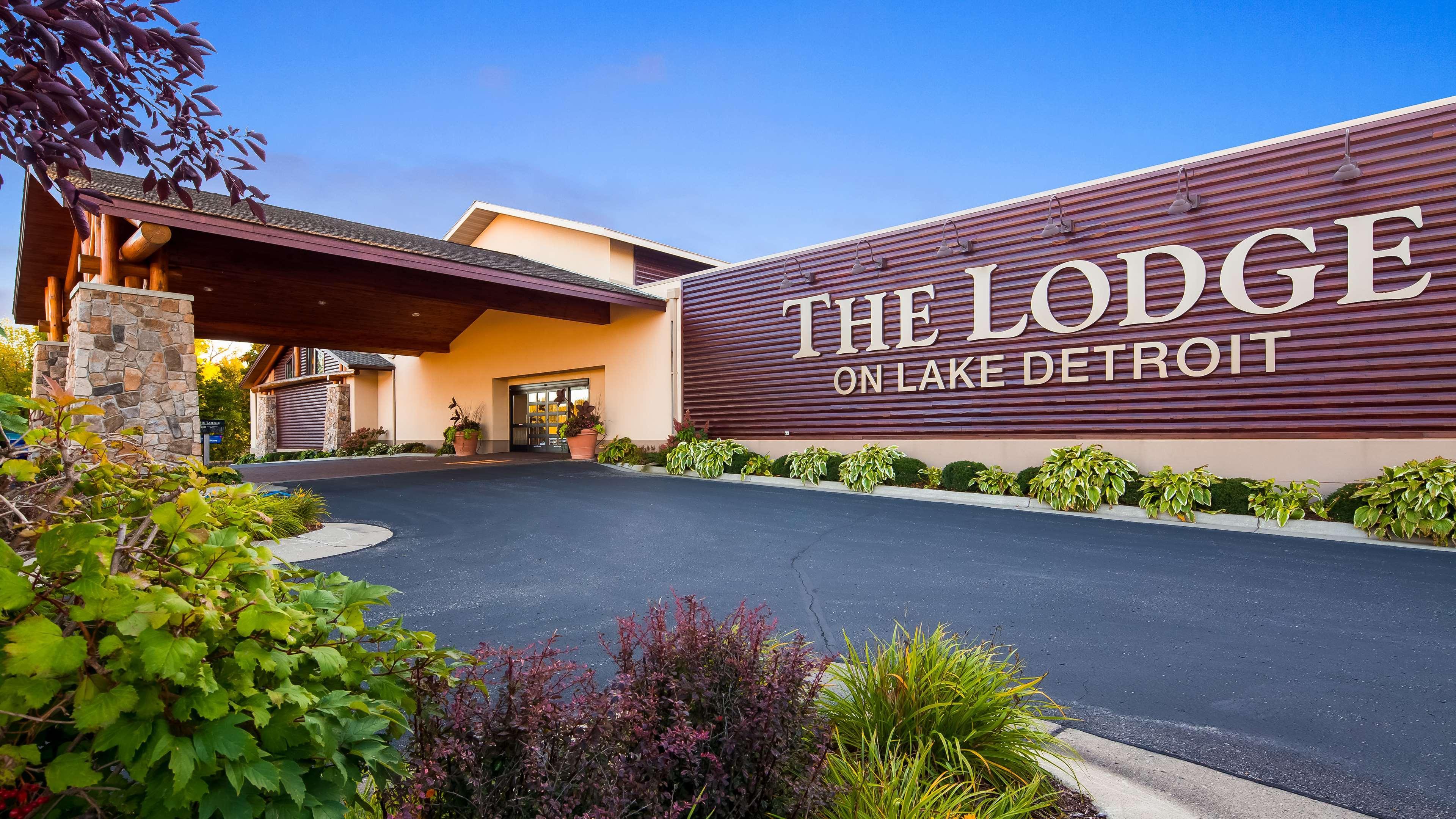 Best Western Premier The Lodge On Lake Detroit Detroit Lakes Exterior photo